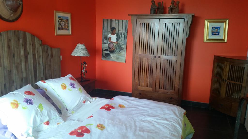 Gite L'Appart De Case Vanille Sari-Solenzara Buitenkant foto